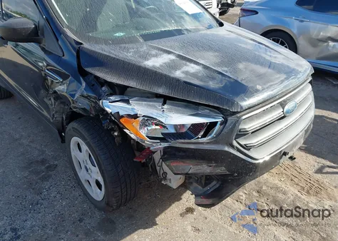 2017 Ford Escape S z USA, uszkodzony, nr VIN 1FMCU0F70HUC87281